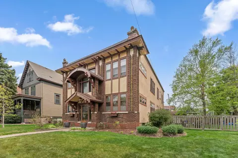 586 Ashland Ave #2, Saint Paul, MN 55102
