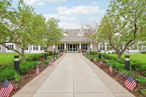 100 Clydesdale Trl #113, Medina, MN 55340