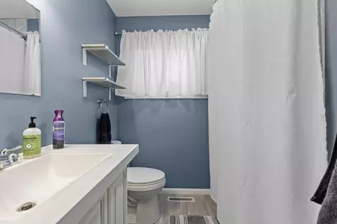 Bath - 115 Belle Rae Cir, Brainerd, MN 56401 photo 1 of 2