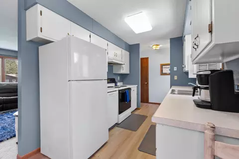 Kitchen - 115 Belle Rae Cir, Brainerd, MN 56401 photo 2 of 3