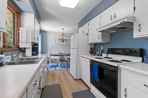 Kitchen - 115 Belle Rae Cir, Brainerd, MN 56401 photo 3 of 3