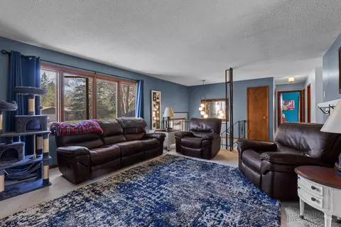 Living - 115 Belle Rae Cir, Brainerd, MN 56401 photo 2 of 3
