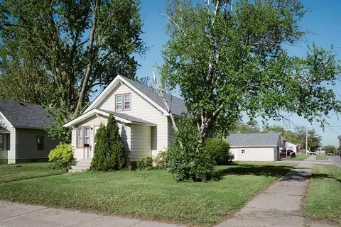 55 10th Ave N, Waite Park, MN 56387