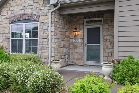 24070 Rivers Edge Rd, Rogers, MN 55374