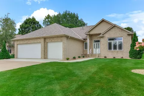 1840 Wyndham Hill Dr, Hastings, MN 55033