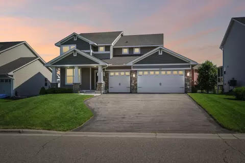 9277 67th St S, Cottage Grove, MN 55016