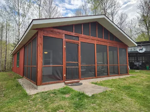 81289 E Side Fire Ln, Butternut, WI 54514