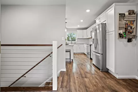 Entry Way - 1437 E Gateway Cir S, Fargo, ND 58103 photo 1 of 3