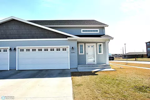 4294 Auburn Ave S, Fargo, ND 58104