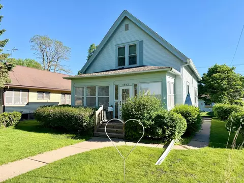 1842 W 6th St, Red Wing, MN 55066