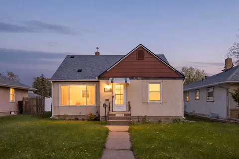 1652 Atlantic St, Saint Paul, MN 55106