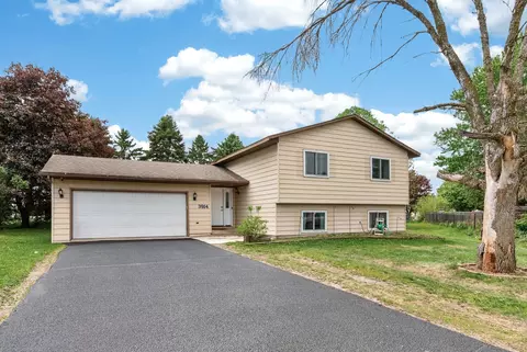 3914 67th St E, Inver Grove Heights, MN 55076