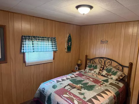 Bedroom - 35192 Moccasin Trl, Cushing, MN 56443 photo 1 of 2