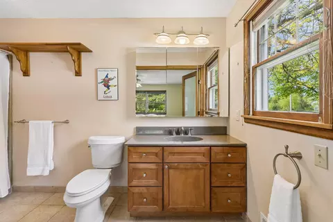 Bath - 807 5th St E, Northfield, MN 55057 photo 2 of 4