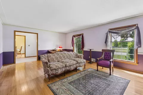 Living - 807 5th St E, Northfield, MN 55057 photo 3 of 7