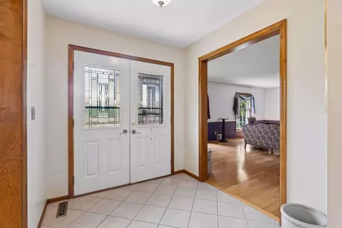 Entry Way - 807 5th St E, Northfield, MN 55057 photo 1 of 3