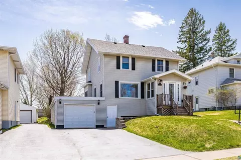 244 W Faribault St, Duluth, MN 55803