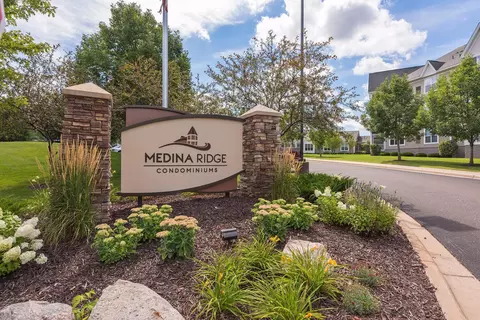 100 Clydesdale Trl #101, Medina, MN 55340