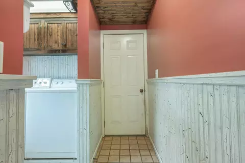 Entry Way - 5510 Bryant St, Maple Plain, MN 55359 photo 5 of 5