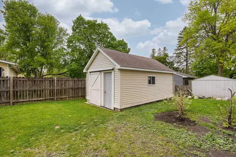 Exterior - 5510 Bryant St, Maple Plain, MN 55359 photo 7 of 8