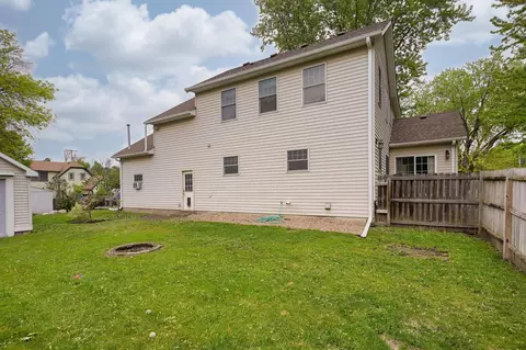 Exterior - 5510 Bryant St, Maple Plain, MN 55359 photo 6 of 8