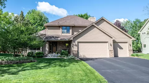 868 Basswood Ln, Eagan, MN 55123