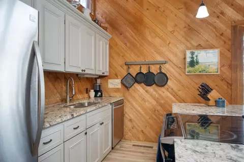 Kitchen - 52384 Becker Rd, Bigfork, MN 56628 photo 3 of 4