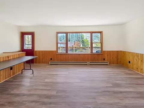 Living - 310 Wagonner Ave E, Hackensack, MN 56452 photo 5 of 7