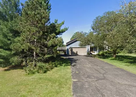 16560 1st St S, Lakeland, MN 55043