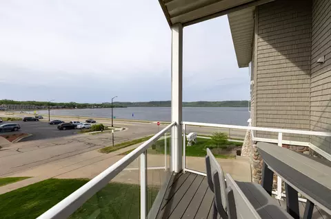 1215 N Lakeshore Dr #210, Lake City, MN 55041