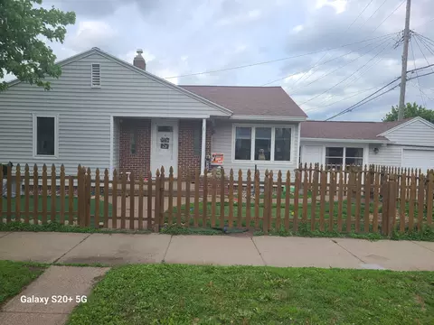 760 E Howard St, Winona, MN 55987
