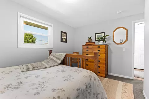 Bedroom - 708 Lyndale Ave, Spring Valley, MN 55975 photo 4 of 6