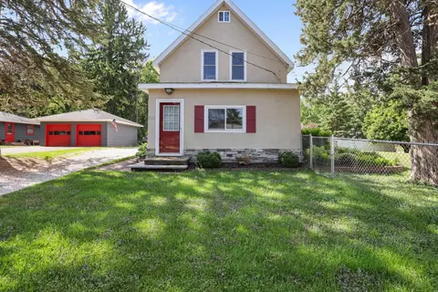 308 8th Ave SE, Forest Lake, MN 55025