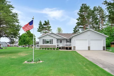 14817 Edmund St, Little Falls, MN 56345
