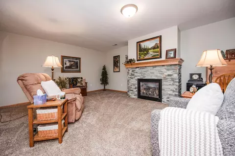 Living - 953 Red Willow Dr, Frazee, MN 56544 photo 4 of 5