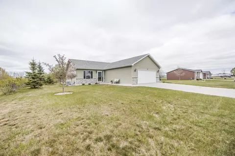 Exterior - 953 Red Willow Dr, Frazee, MN 56544 photo 6 of 16