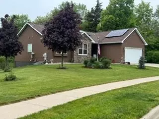 924 Mallard Ln, Belle Plaine, MN 56011