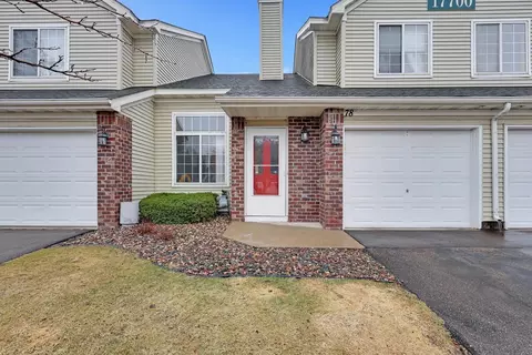 17700 41st Ave N #78, Plymouth, MN 55446