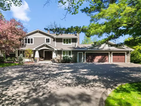1555 Smith Ave S, West Saint Paul, MN 55118