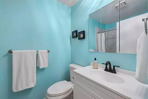 Bath - 4681 Horten Pt, Eagan, MN 55122 photo 2 of 3
