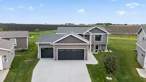 57 4th Ave SE, Kasson, MN 55944