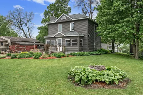 1636 Saint Paul Rd, Owatonna, MN 55060