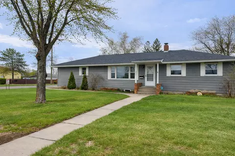2820 Bixby Ave NE, Bemidji, MN 56601