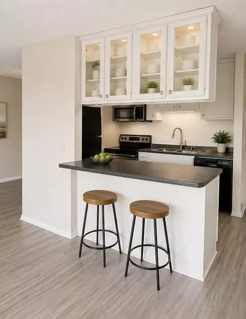 Kitchen - 4110 Rahn Rd #323, Eagan, MN 55122 photo 3 of 4