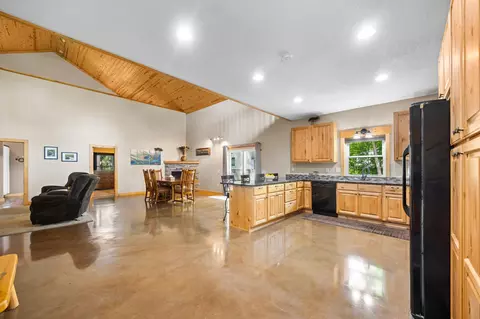 5452 Wildwood Ave, Isle, MN 56342
