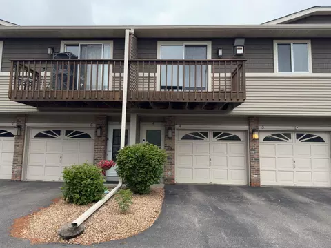 14025 44th Pl N #4, Plymouth, MN 55446