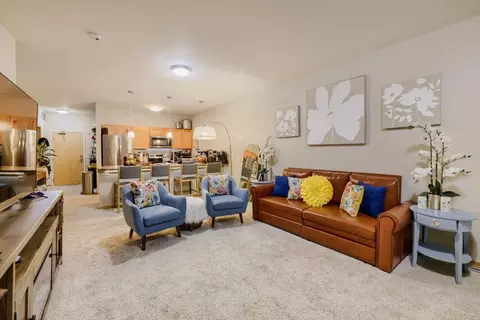 2850 Cedar Ave S #202, Minneapolis, MN 55407
