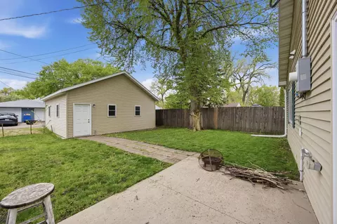 Exterior - 1810 5th Ave S, Fargo, ND 58103 photo 5 of 9