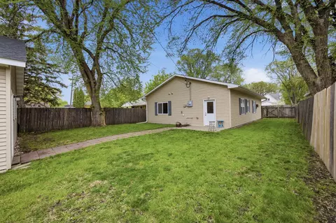 Exterior - 1810 5th Ave S, Fargo, ND 58103 photo 8 of 9