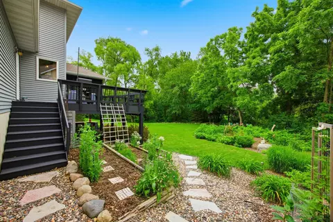 Exterior - 692 Shelerud Dr, Eagan, MN 55123 photo 20 of 24